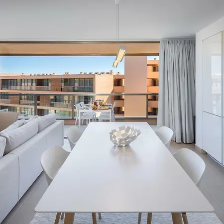 The Quest - Luxury Apartment